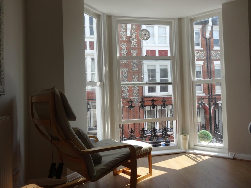 Burlington Beach Apartments Brighton Ngoại thất bức ảnh